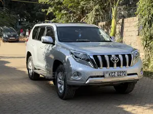 Toyota Land Cruiser 2012 Silver