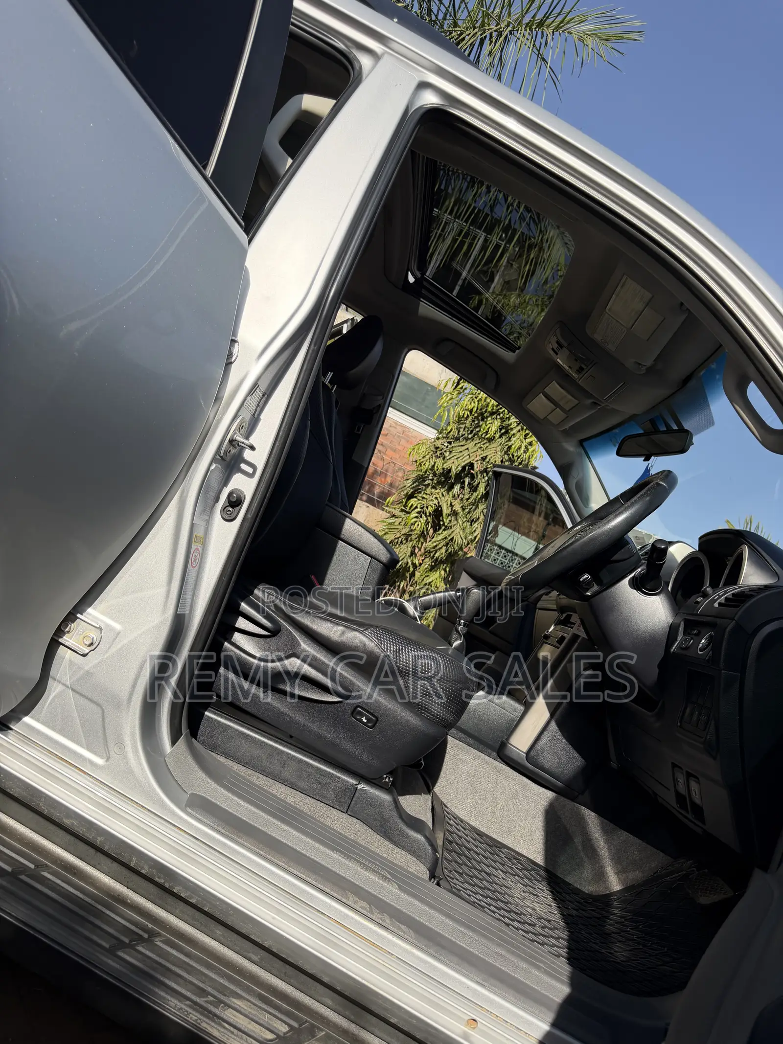Toyota Land Cruiser 2012 Silver