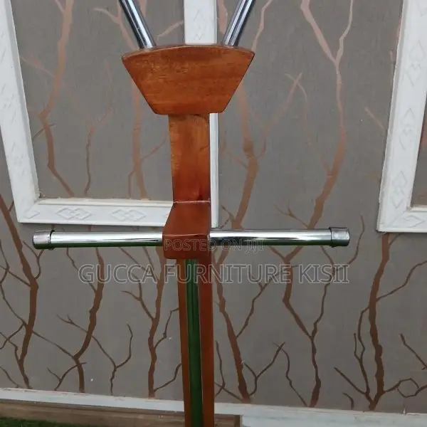 Coat Hanger; Executive Wooden Suit Valet Stand