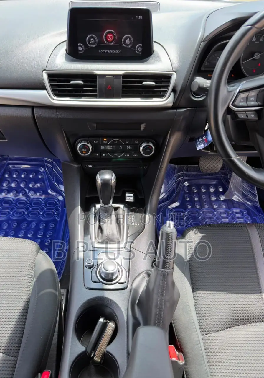 Mazda Axela 2018 White