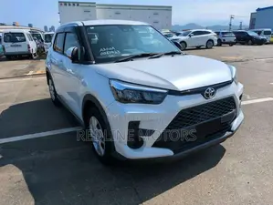 Toyota Raize 1.0 FWD 2020 Pearl