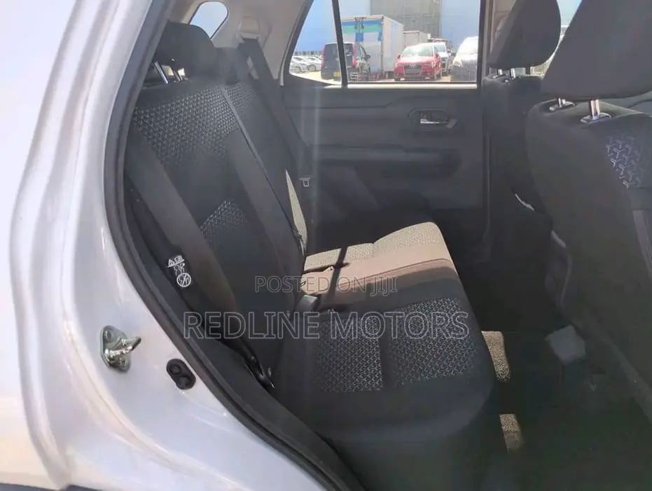 Toyota Raize 1.0 FWD 2020 Pearl