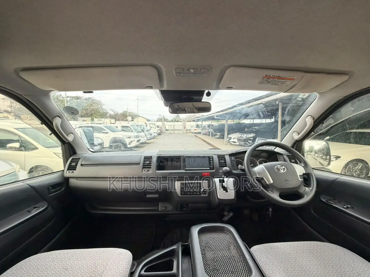 Toyota HiAce 2019 Silver