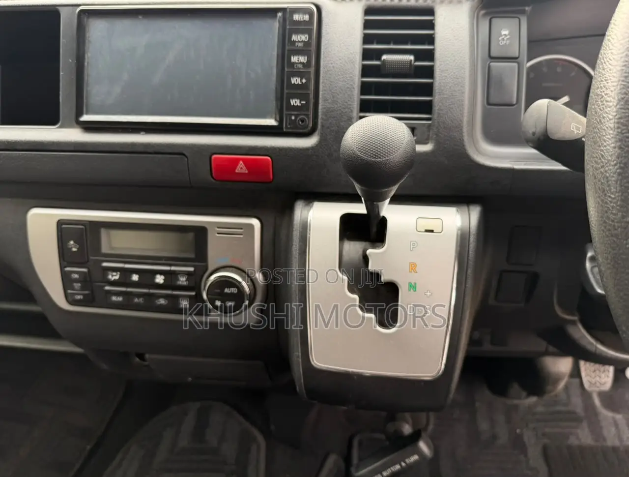 Toyota HiAce 2019 Silver