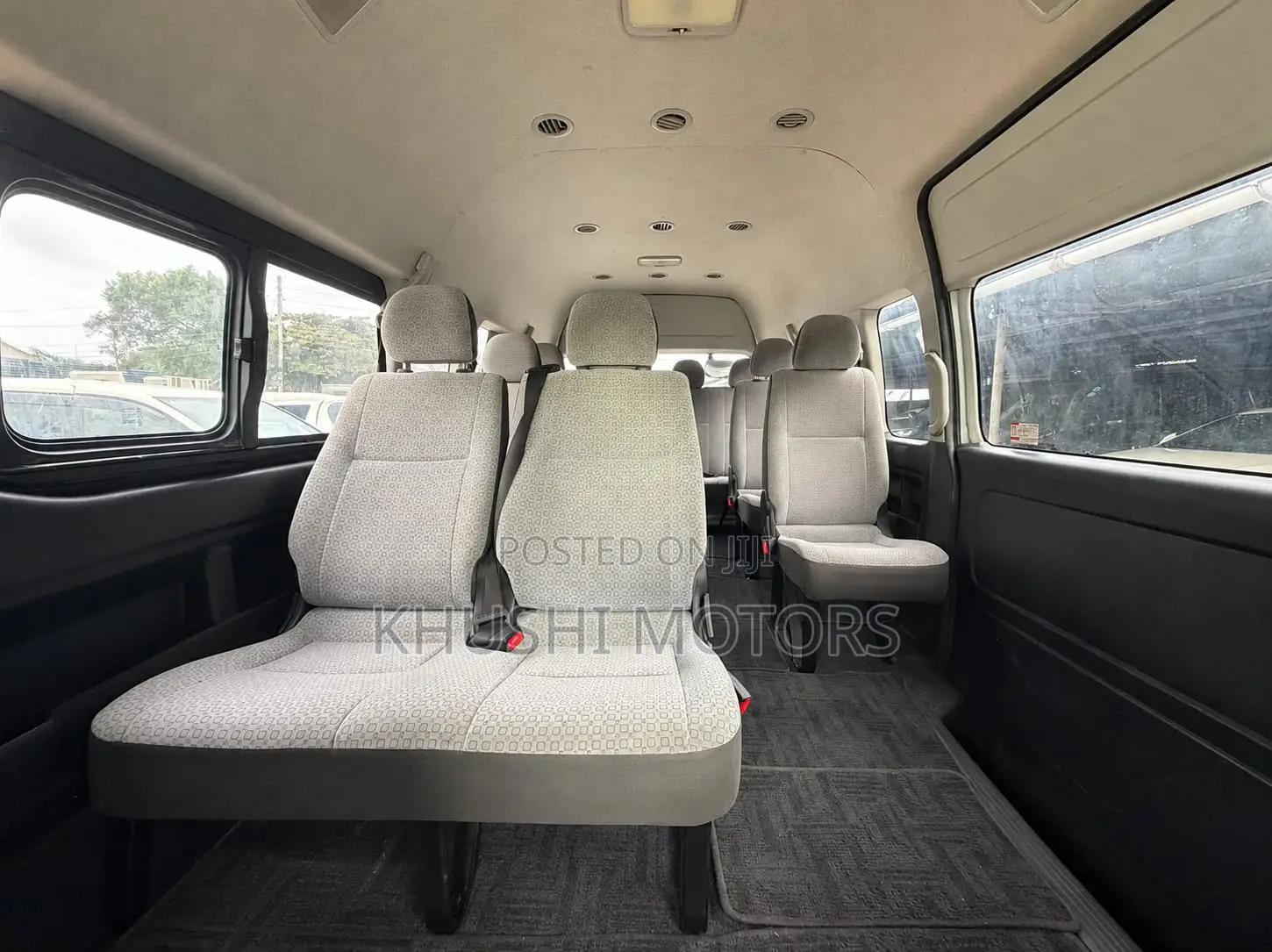Toyota HiAce 2019 Silver