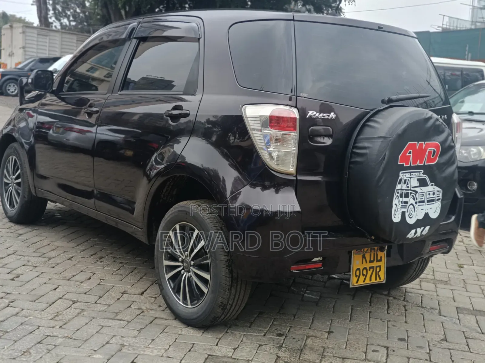 Toyota Rush 2015 Maroon
