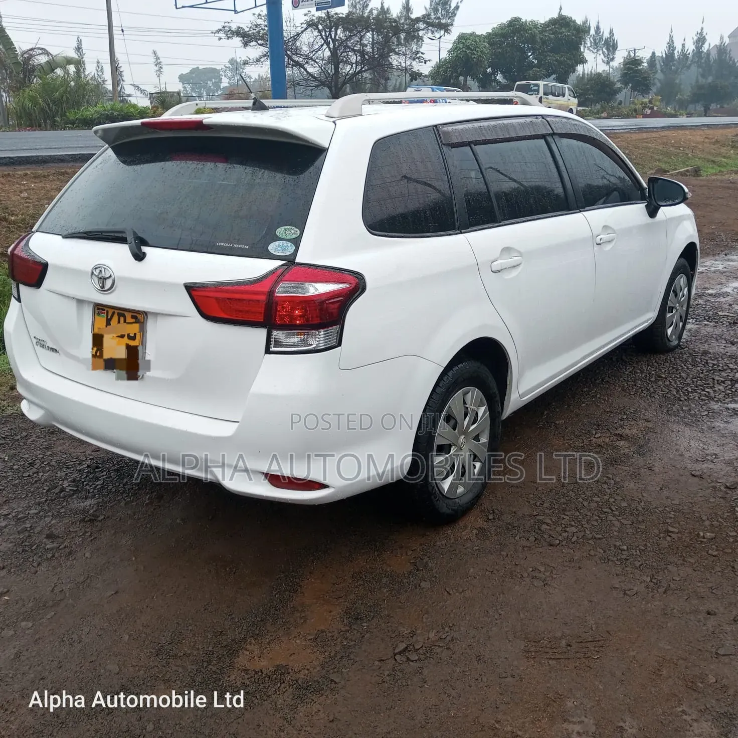 Toyota Corolla Fielder 2015 White