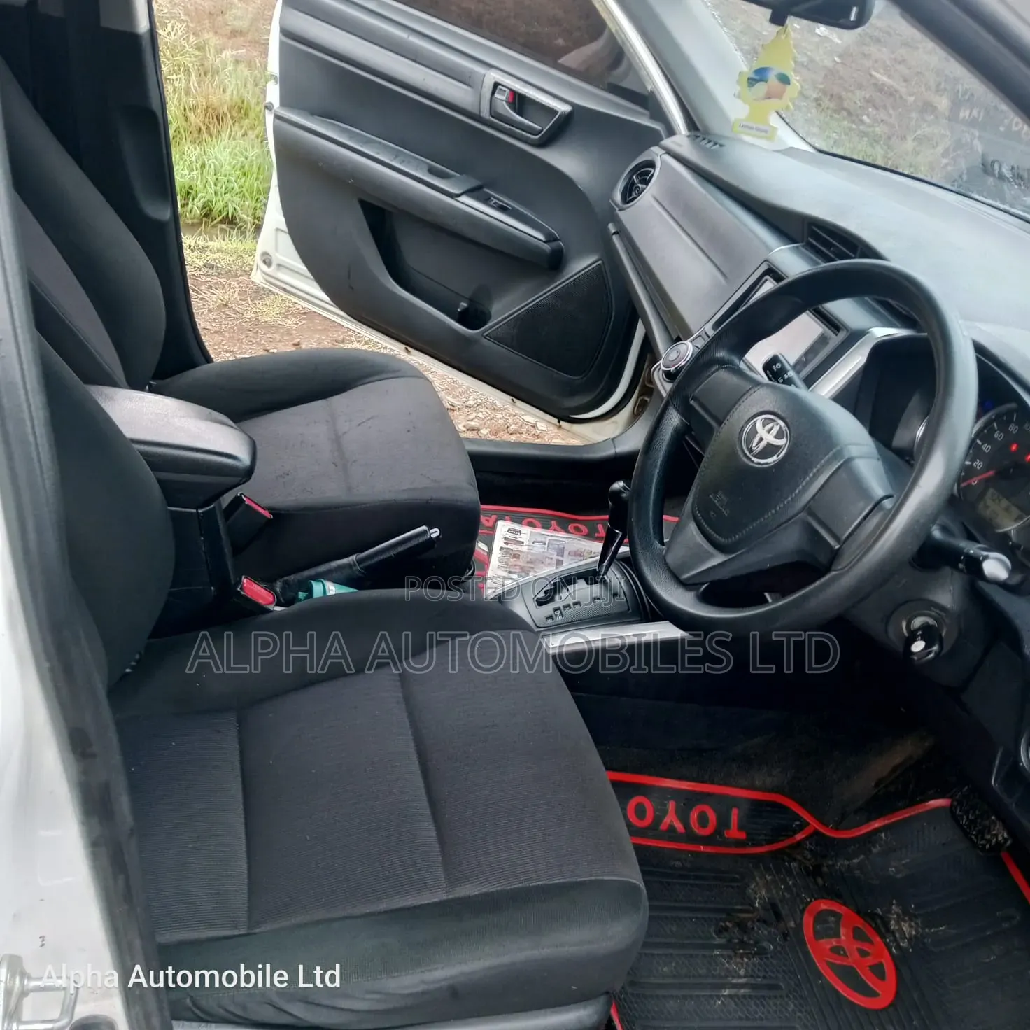 Toyota Corolla Fielder 2015 White
