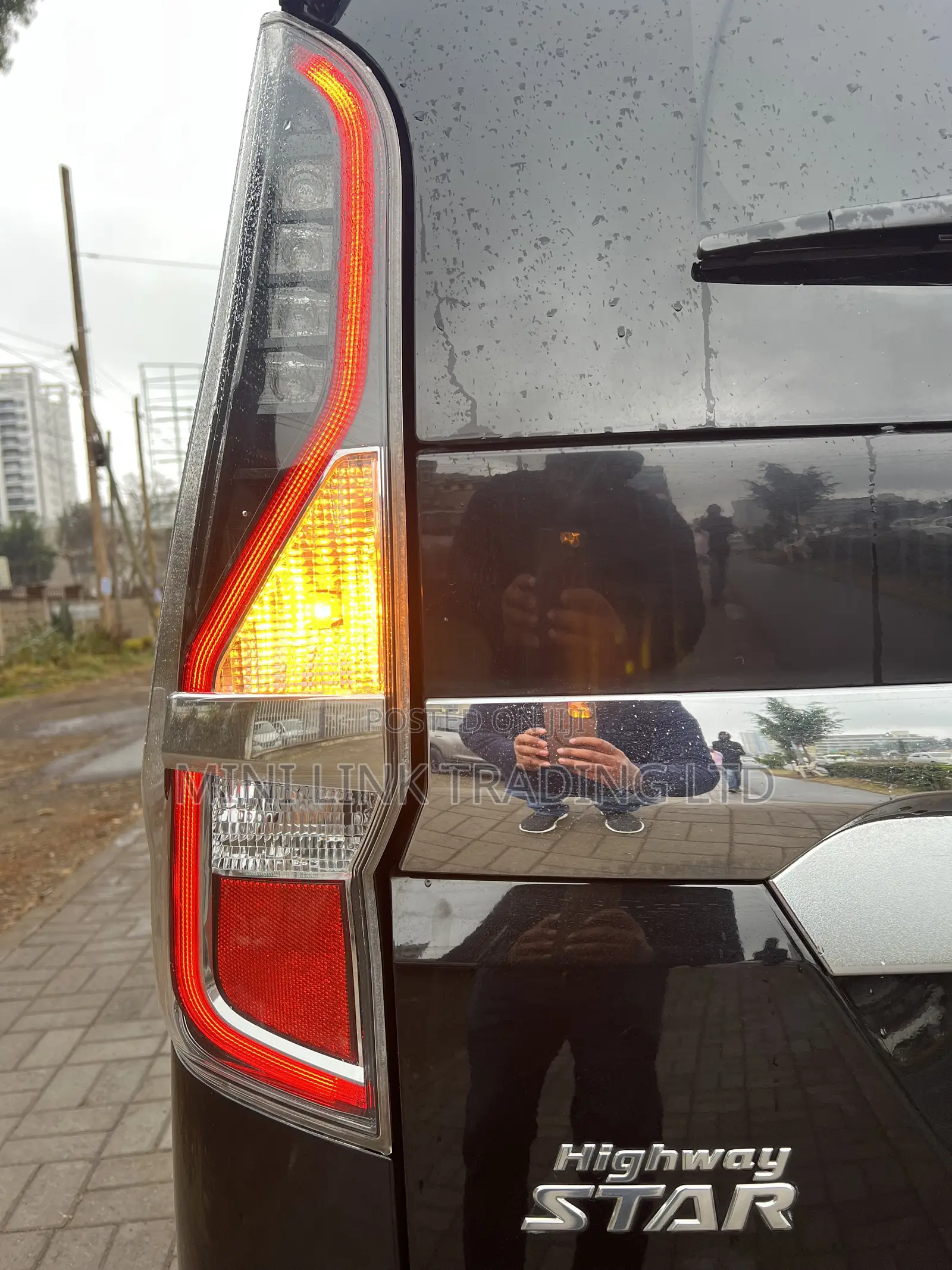 Nissan Serena 2021 Black