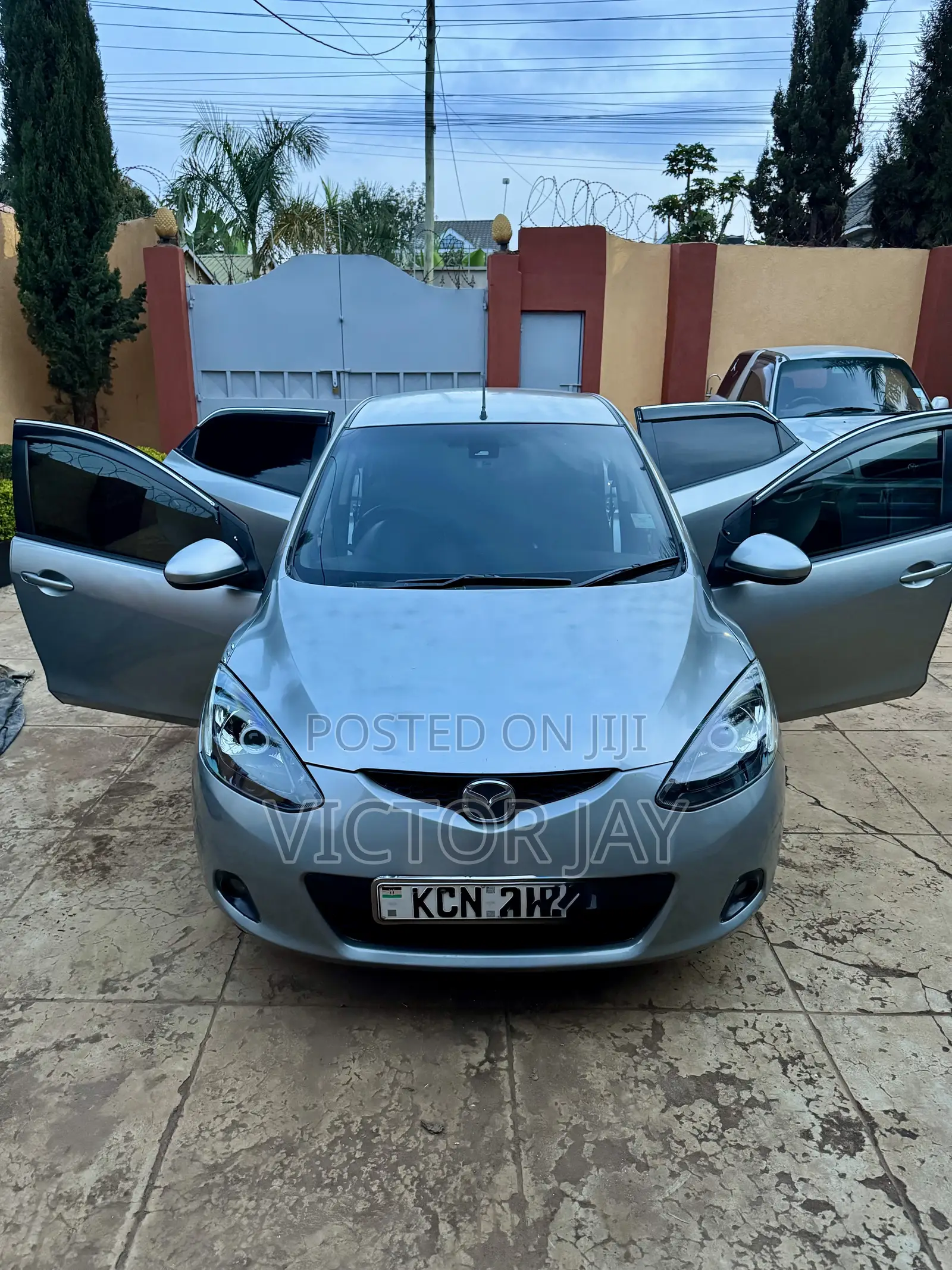 Mazda Demio 2010 Gray