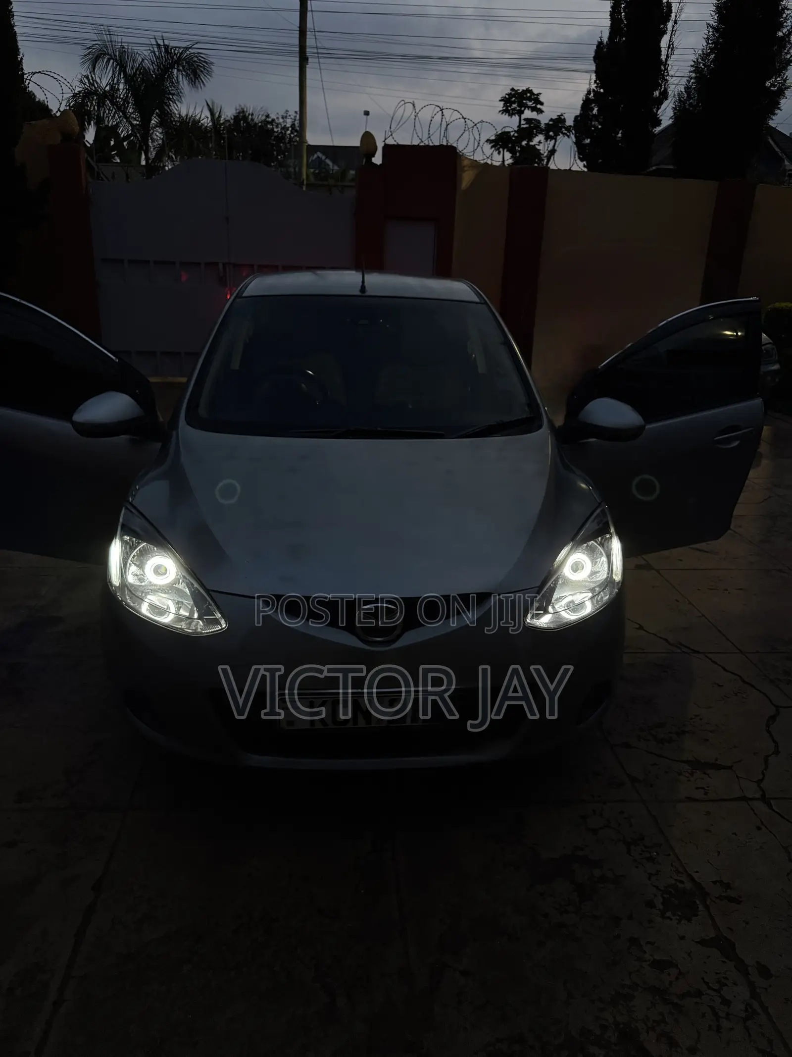 Mazda Demio 2010 Gray
