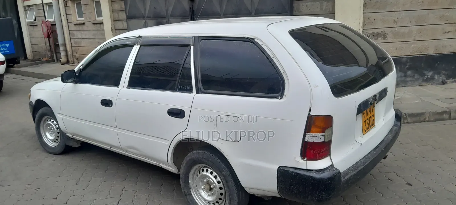 Toyota Corolla 1998 White