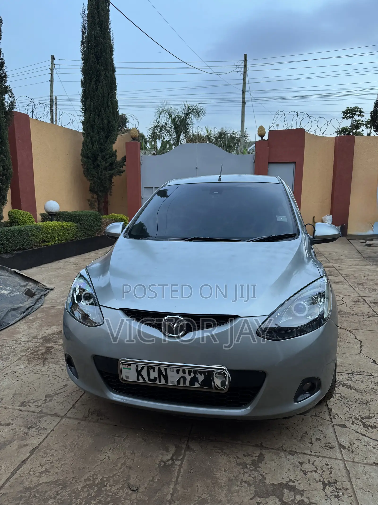 Mazda Demio 2010 Gray