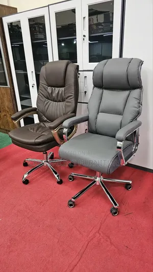 Plush Grey Titan Executive Office Chair