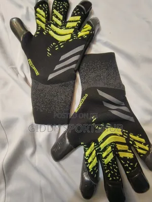 Size 9 Gloves for Goalkeeper