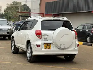 Toyota RAV4 2008 White