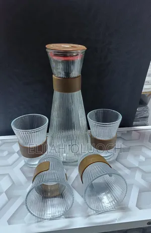 Glass Ribbed Jug With 4 Cups