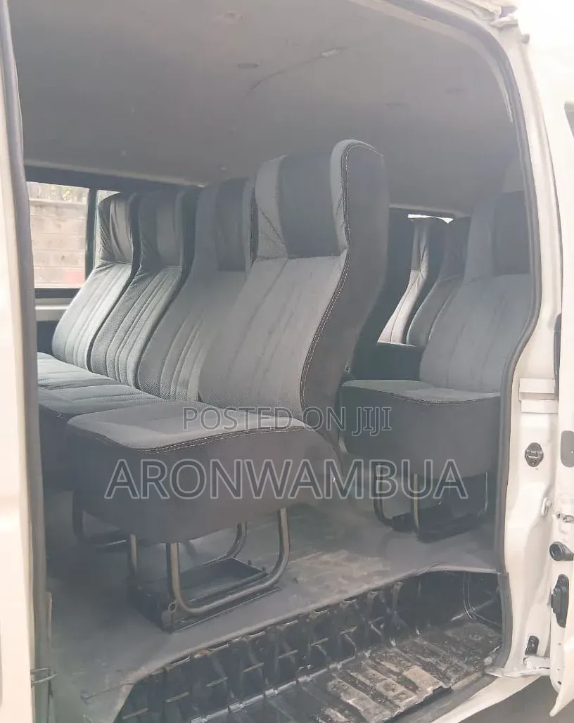 Toyota HiAce 2019 White