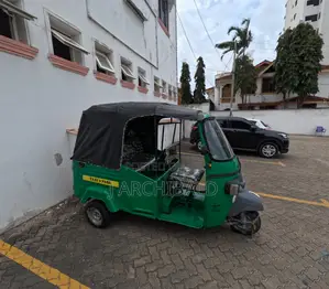 Piaggio 2018 Green
