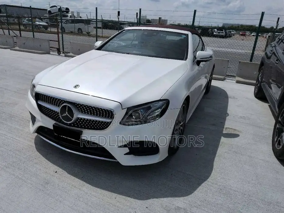 Mercedes-Benz E200 2019 Off white