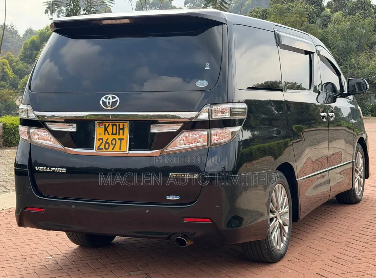 Toyota Vellfire 2014 Black