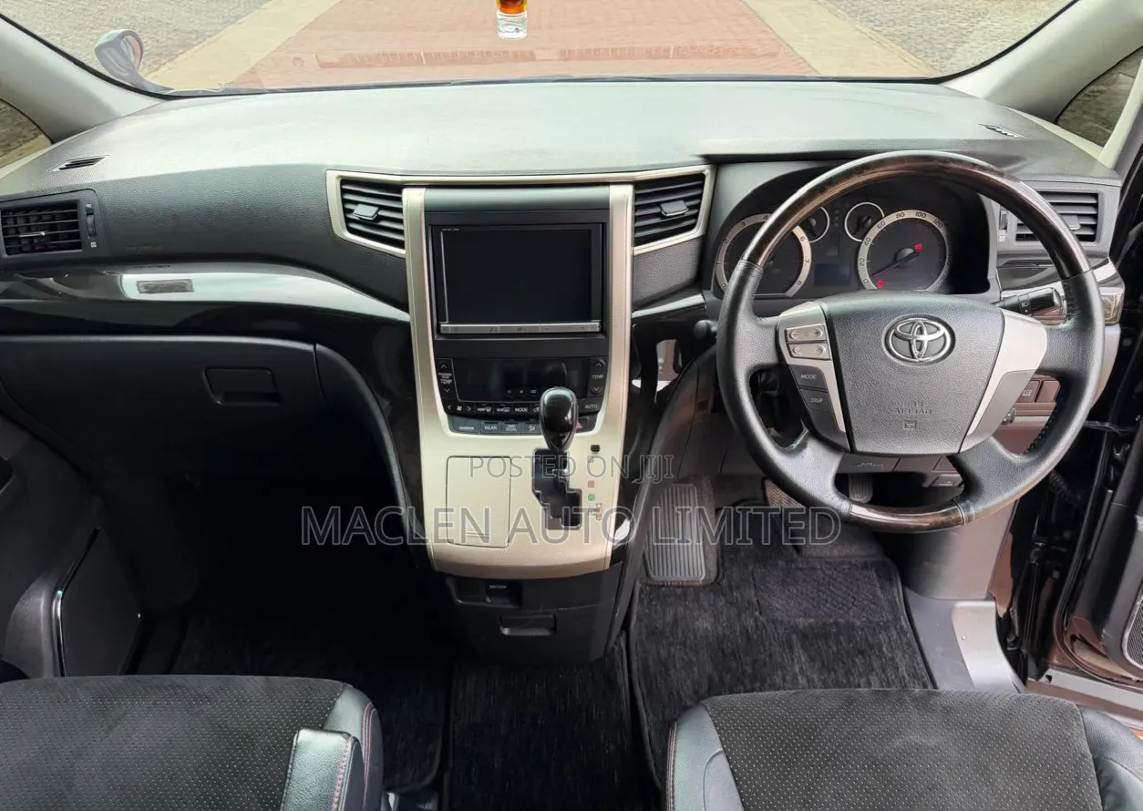 Toyota Vellfire 2014 Black