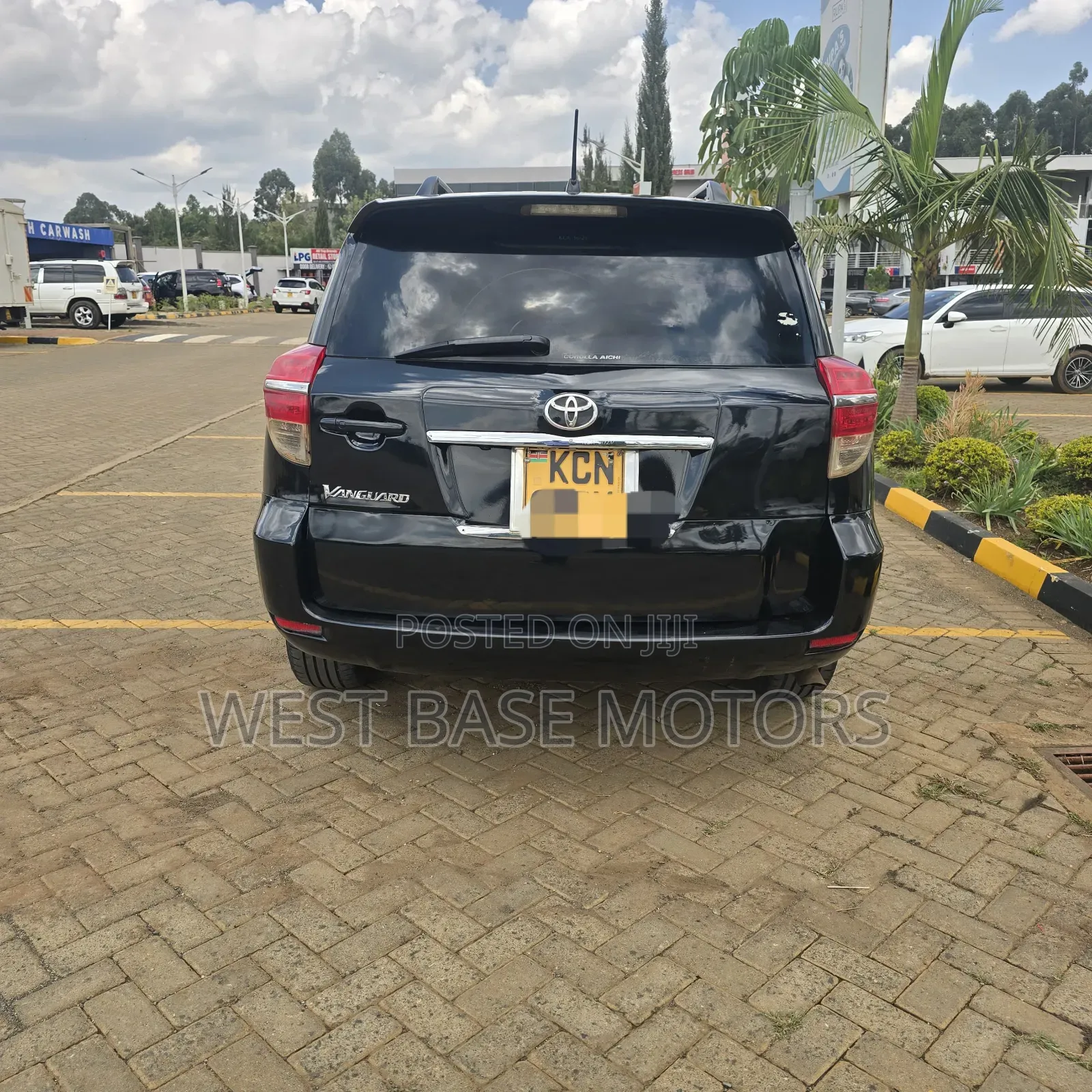 Toyota Vanguard 2010 Black