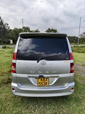 Toyota Noah 2.0 FWD (8 Seater) 2006 Silver