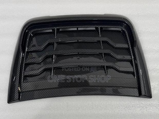 Carbon Fiber Pattern With Horizontal Slats Bonnet Scoop - thumbnail 2