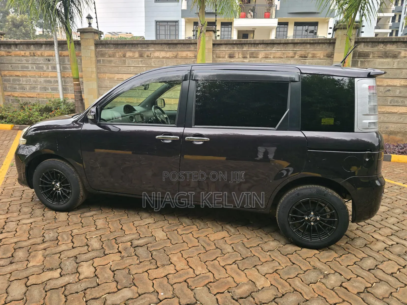Toyota Sienta 2015