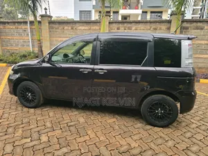Toyota Sienta 2015