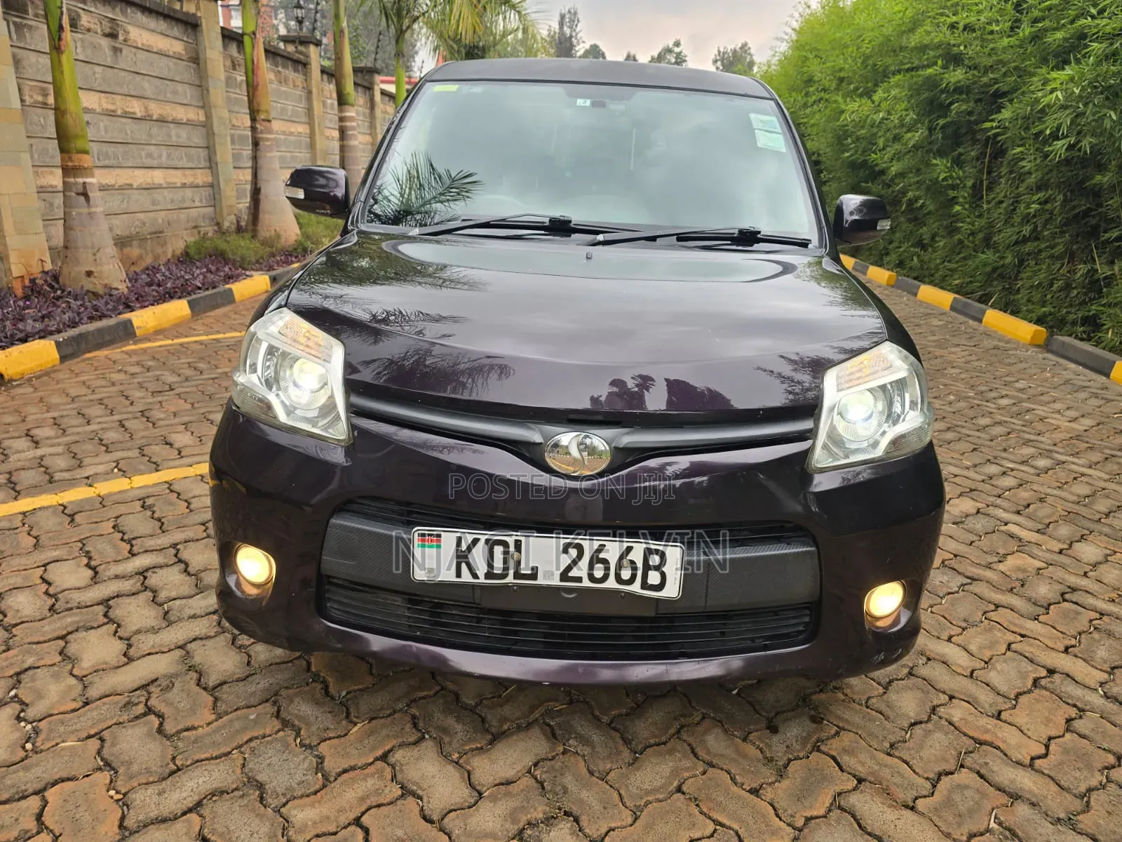 Toyota Sienta 2015