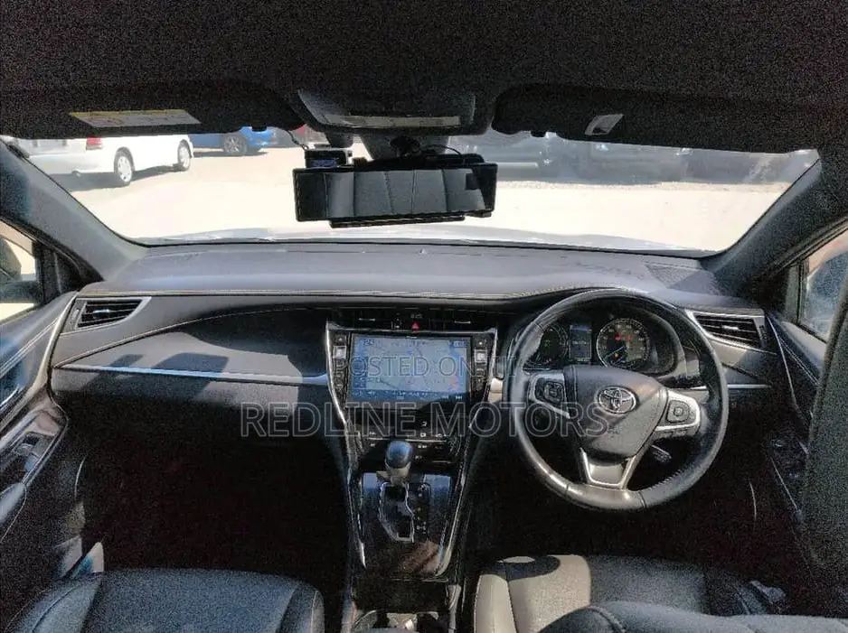 Toyota Harrier 2.0 2019 Silver