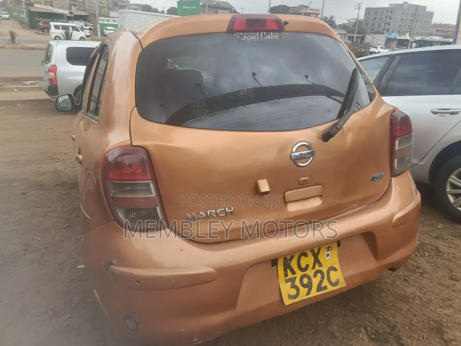 Nissan March 2012 Gold
