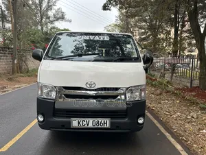 Toyota HiAce 2012 White