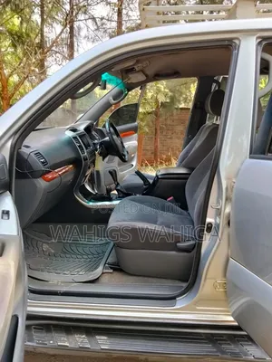 Toyota Land Cruiser Prado 2005 Silver