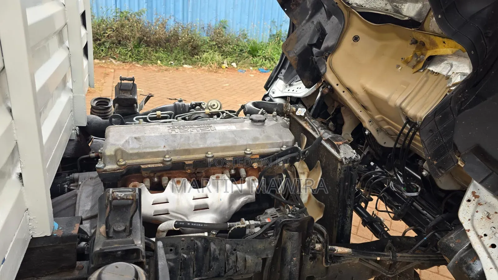 NKR Isuzu Cover