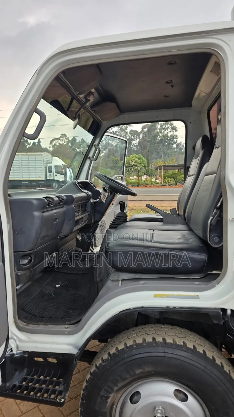 NKR Isuzu Cover