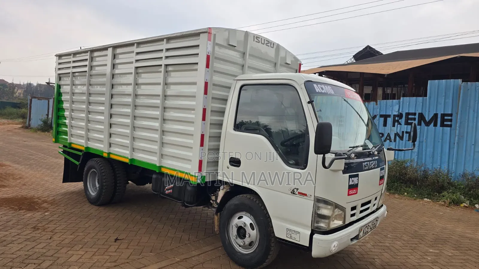 NKR Isuzu Cover