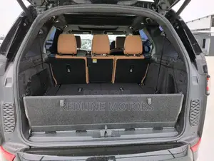 Land Rover Discovery SE 4x4 2019 Black