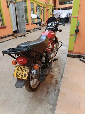 TVS HLX 125 2025 Red