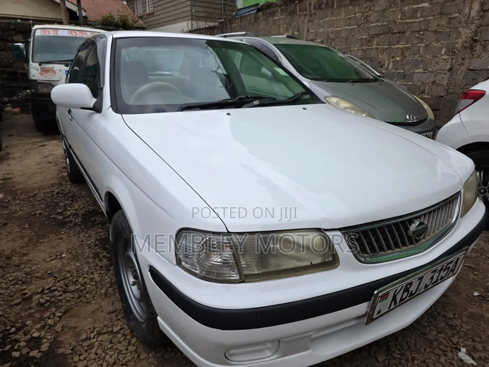 Nissan FB15 2003 White