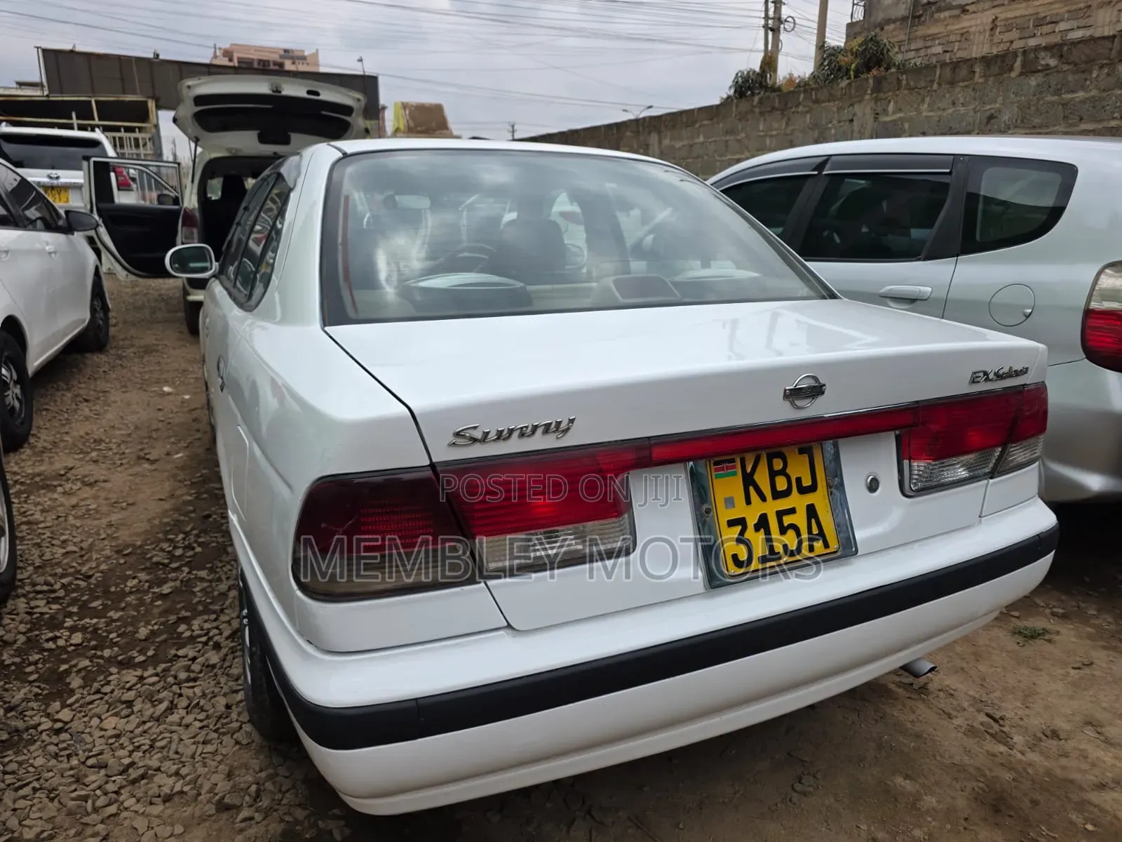 Nissan FB15 2003 White