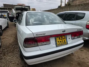 Nissan FB15 2003 White