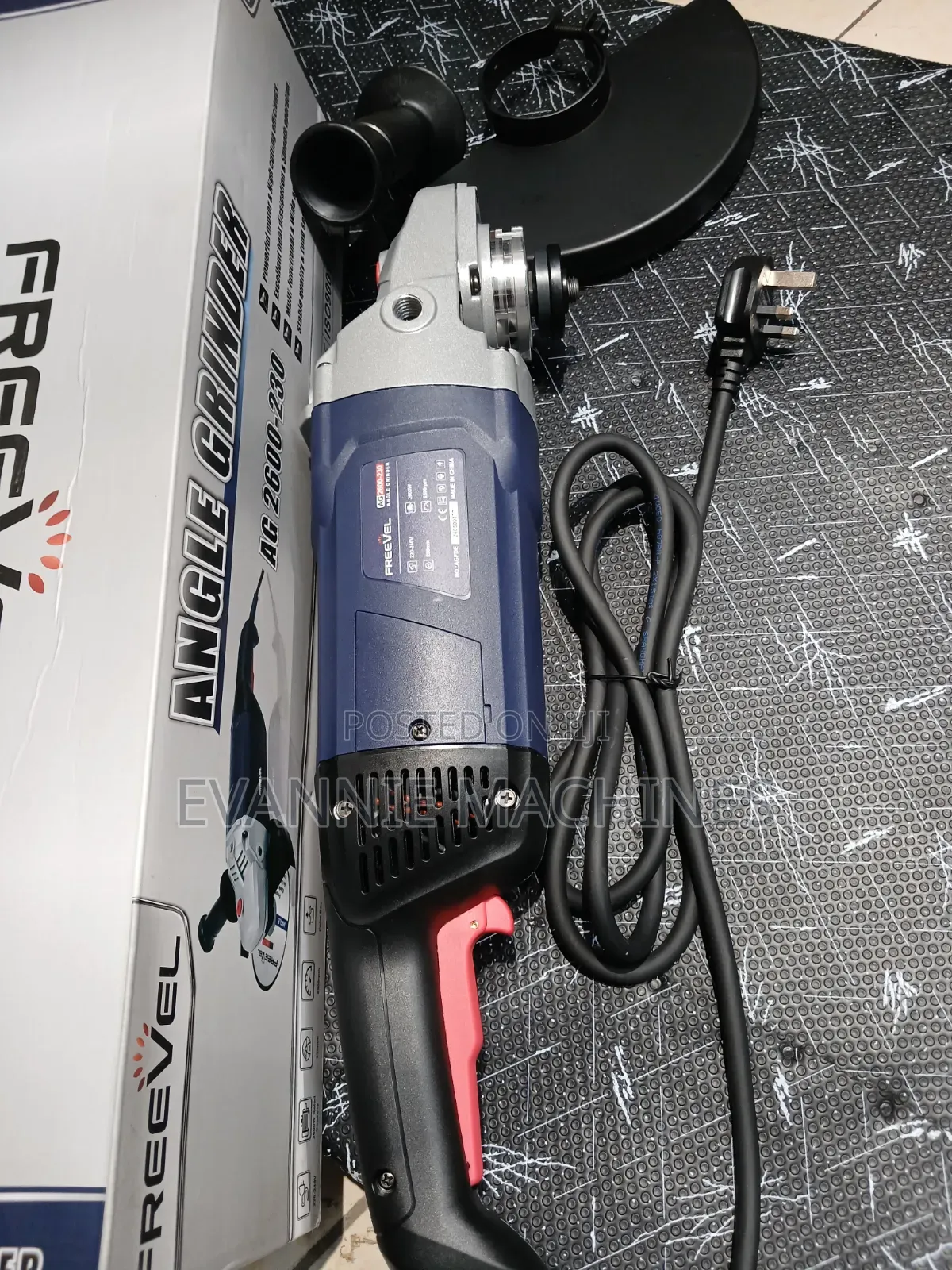 Angle Grinder Freevel 9n