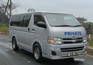 Toyota HiAce 2014 Silver