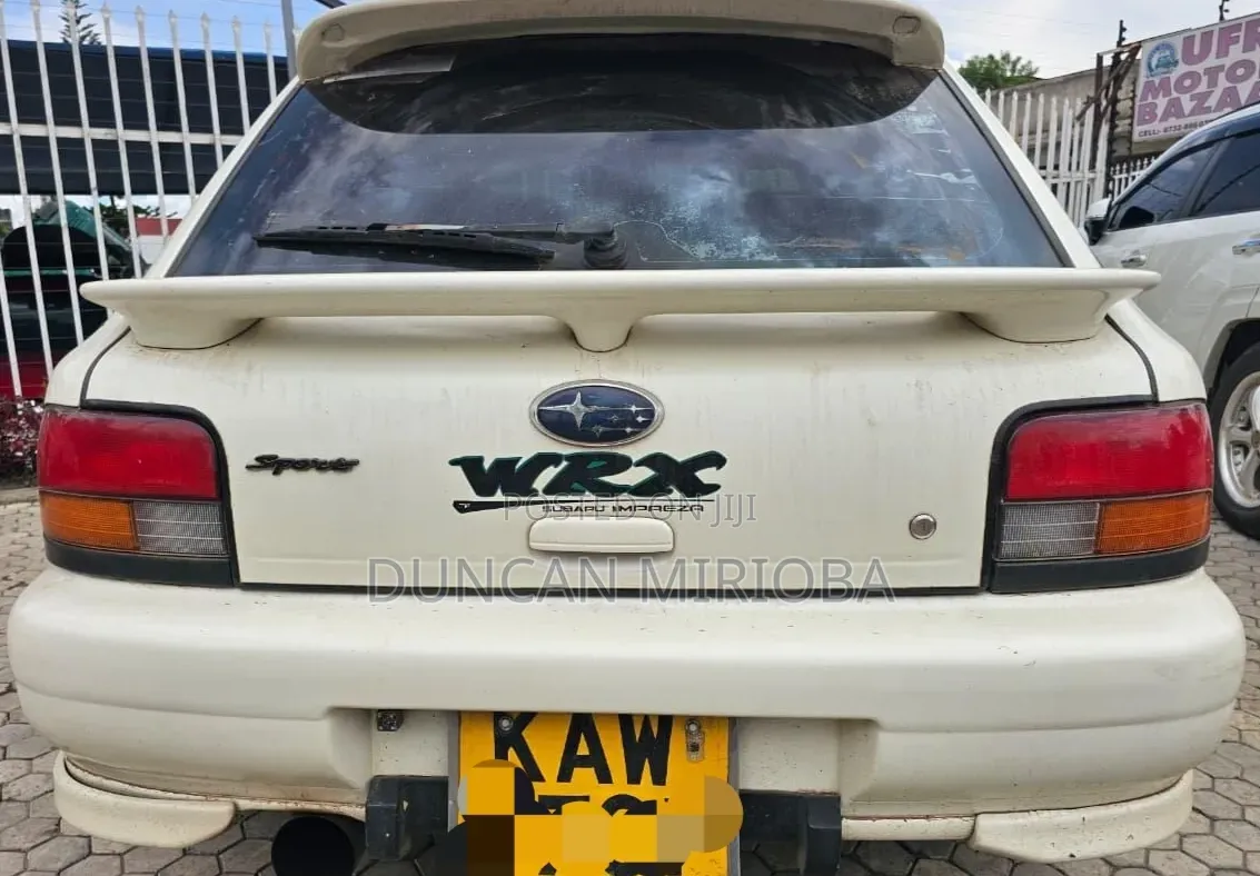 Subaru Impreza 2.0 WRX STi 2002 White