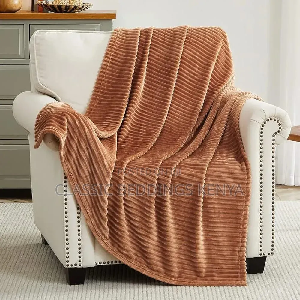 Ribbed Throw Balnkets