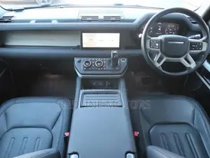 Land Rover Defender S 2021 White