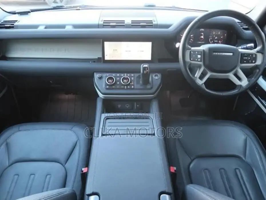 Land Rover Defender S 2021 White